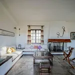 Sonia Rustic Mansion - 5bd 30 Sec Walk To * Agioi Apostoloi (Evia)