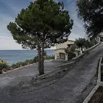 Sonia Rustic Mansion - 5bd 30 Sec Walk To