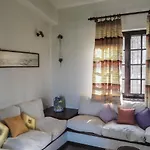 Jaktstuga Sonia Rustic Mansion - 5bd 30 Sec Walk To Agioi Apostoloi (Evia)