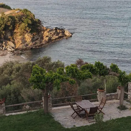 Jaktstuga Sonia Rustic Mansion - 5bd 30 Sec Walk To Agioi Apostoloi (Evia)