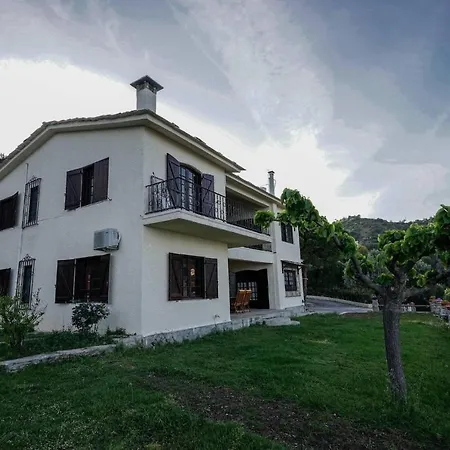 Jaktstuga Sonia Rustic Mansion - 5bd 30 Sec Walk To